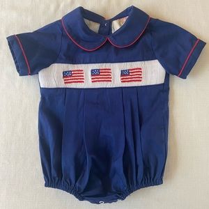 6M Cecil & Lou flag bubble